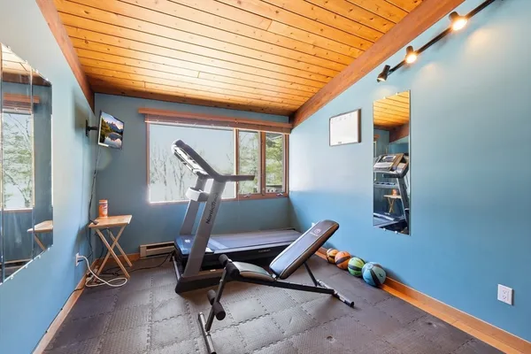 $899,900 | 1023 North Woodstock Road, Southbridge, MA 01550