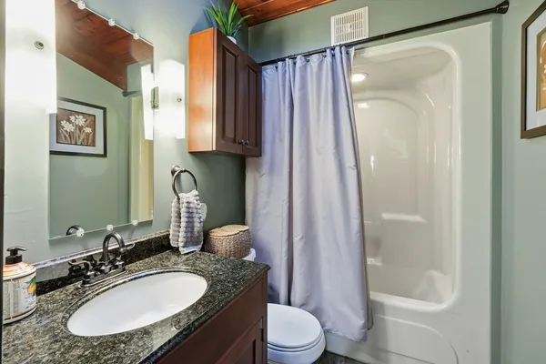 $899,900 | 1023 North Woodstock Road, Southbridge, MA 01550