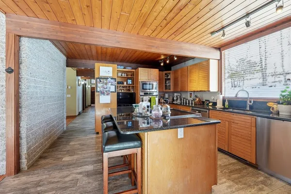 $899,900 | 1023 North Woodstock Road, Southbridge, MA 01550