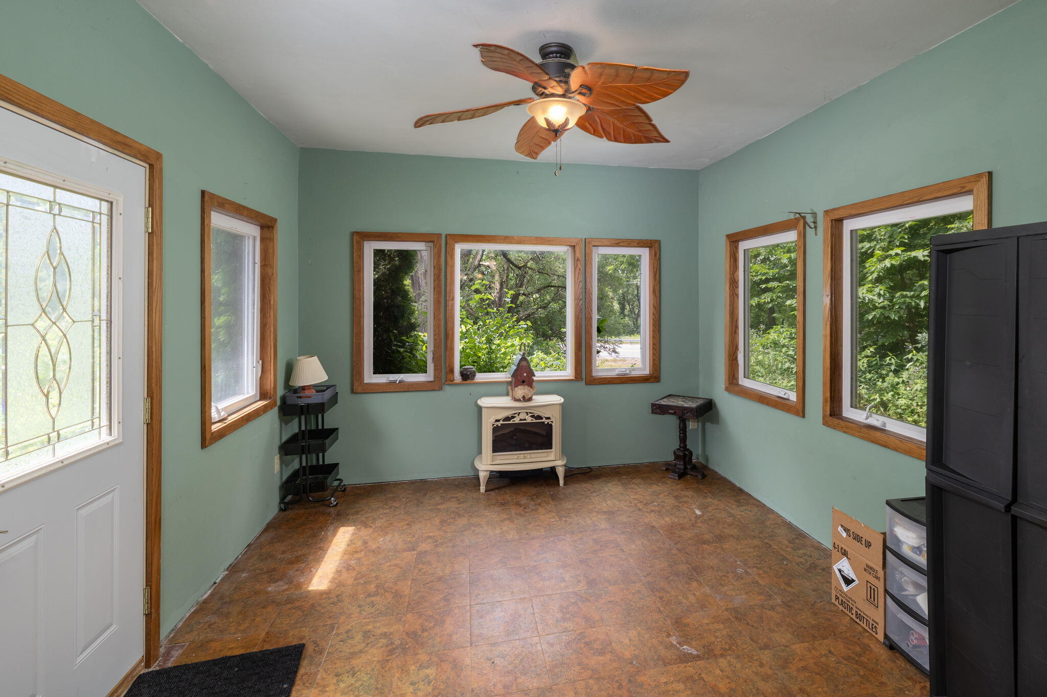 E590 Mundsack Road Genoa, WI 54632 - Photo 2 of 30 Sunroom/4 seasons