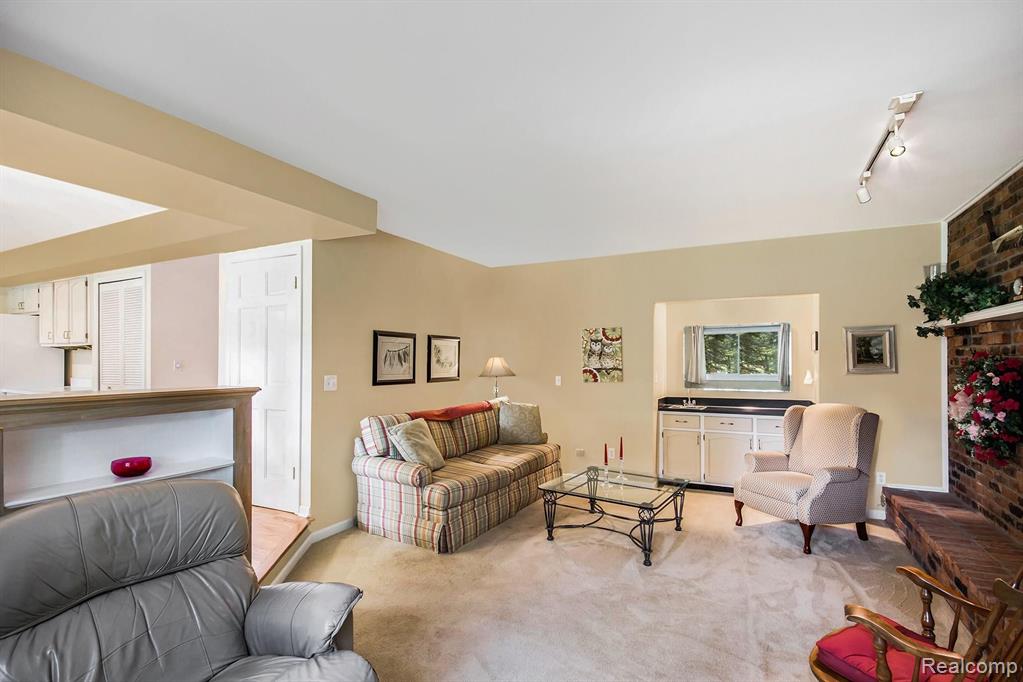 2991 Mohawk Lane Rochester Hills, MI 48306 - Photo 14 of 33