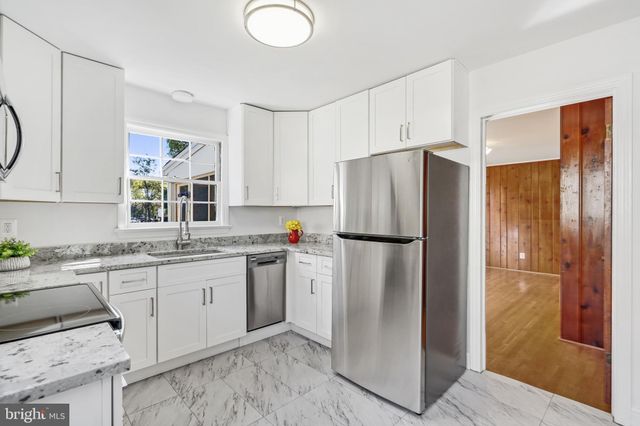 $1,300,000 | 5322 North 26th Street North, Arlington, VA 22207