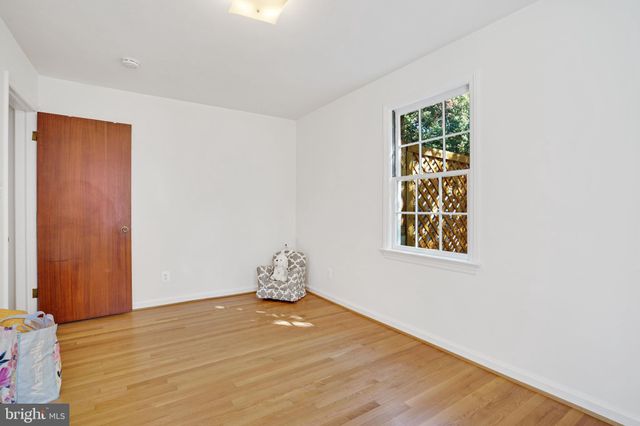 $1,300,000 | 5322 North 26th Street North, Arlington, VA 22207