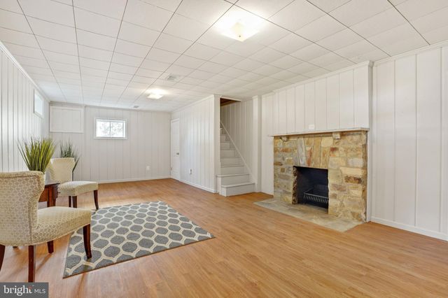 $1,300,000 | 5322 North 26th Street North, Arlington, VA 22207