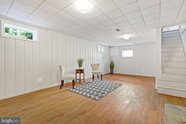 $1,300,000 | 5322 North 26th Street North, Arlington, VA 22207