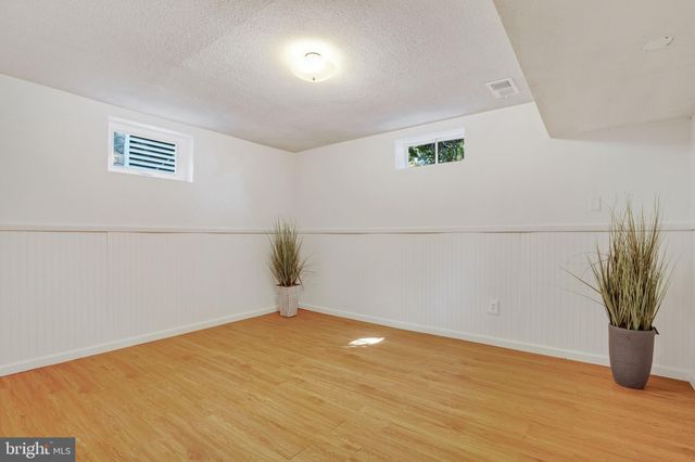 $1,300,000 | 5322 North 26th Street North, Arlington, VA 22207