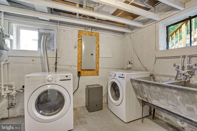 $1,300,000 | 5322 North 26th Street North, Arlington, VA 22207