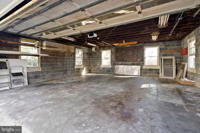 $1,300,000 | 5322 North 26th Street North, Arlington, VA 22207