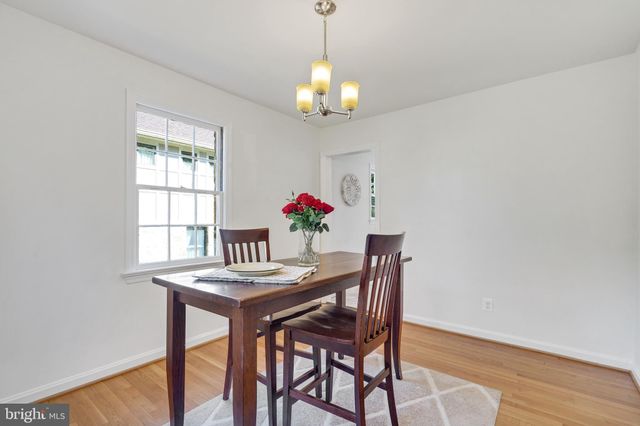 $1,300,000 | 5322 North 26th Street North, Arlington, VA 22207