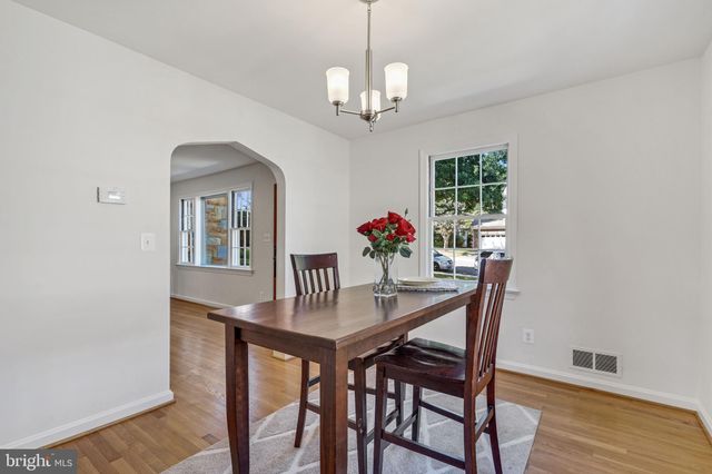 $1,300,000 | 5322 North 26th Street North, Arlington, VA 22207