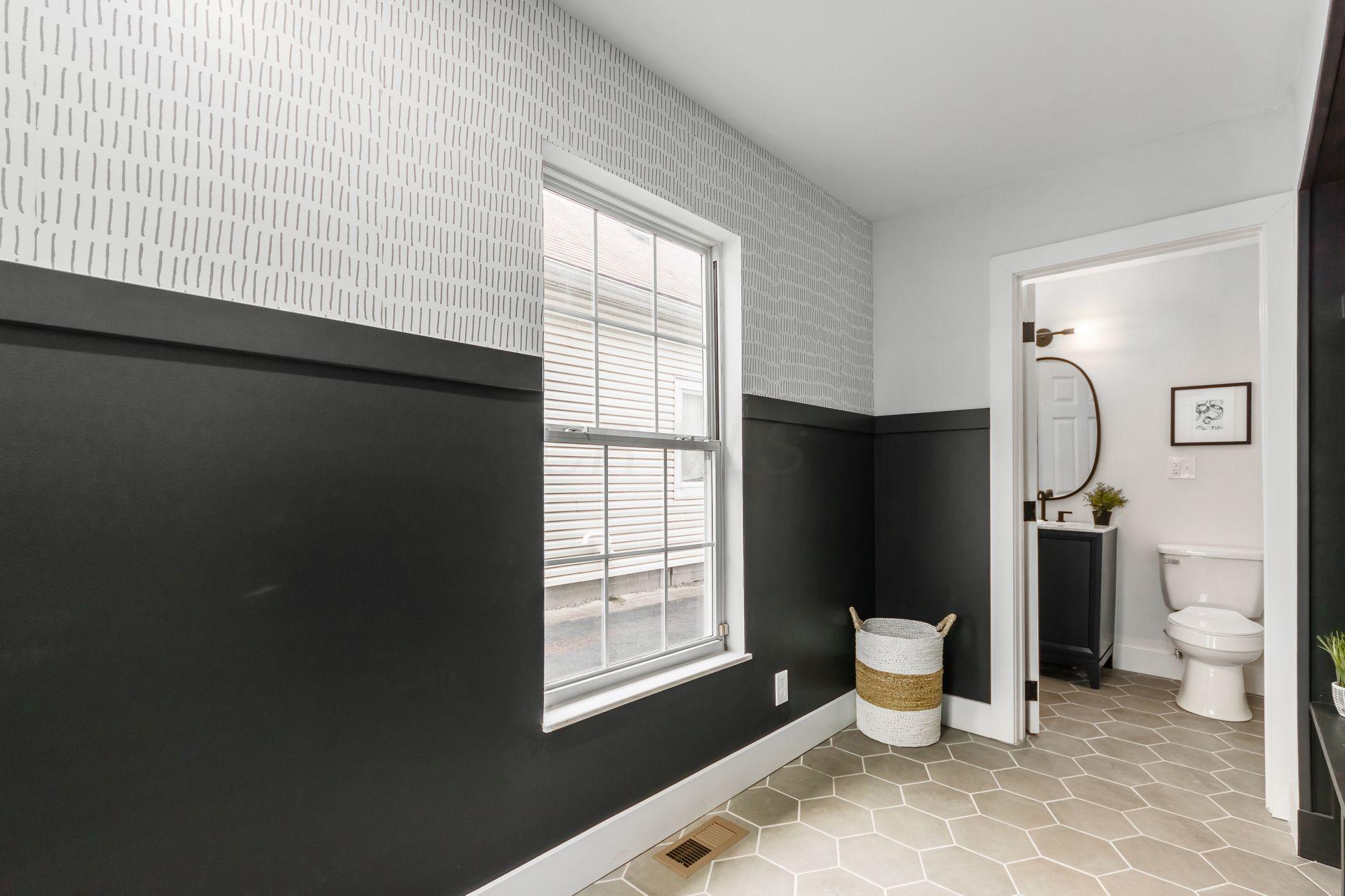 102 West Pacemont Road Columbus, OH 43202 - Photo 16 of 52 Gallery Image 16