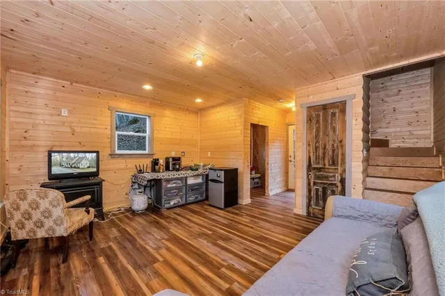 $499,000 | 128 Golden Trout Drive, Hays, NC 28635