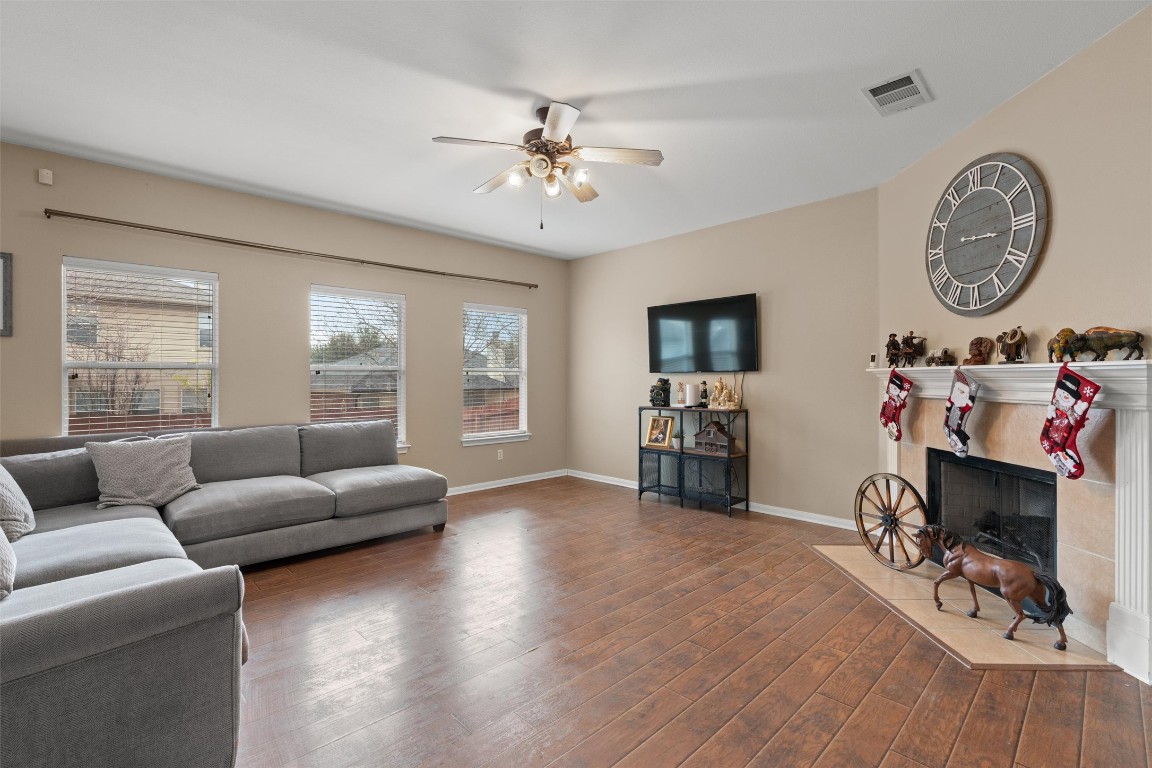 2334 Caprock Place Georgetown, TX 78626 - Photo 5 of 36