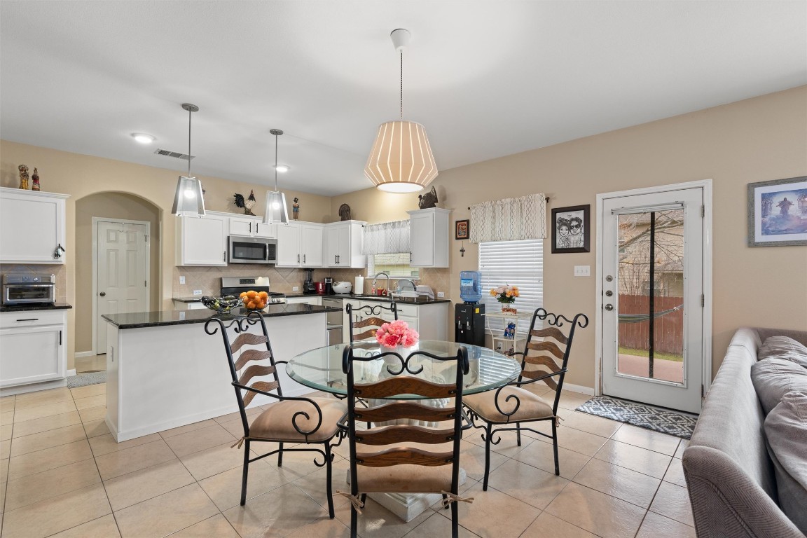 2334 Caprock Place Georgetown, TX 78626 - Photo 8 of 36