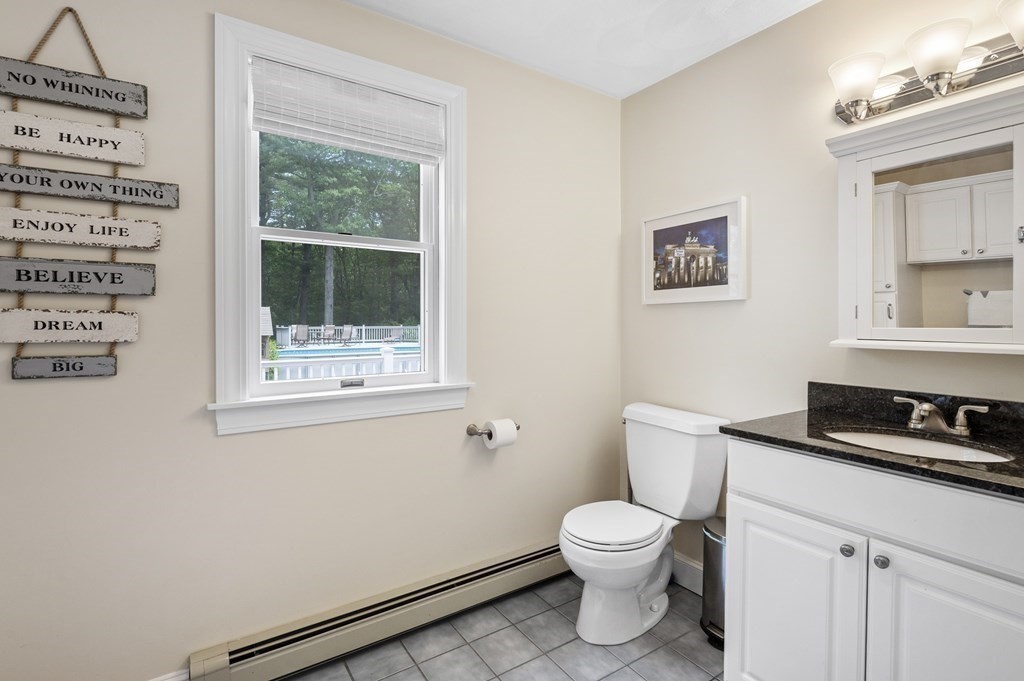 39 Southwick Road North Reading, MA 01864 - Photo 16 of 36 Gallery Image 16