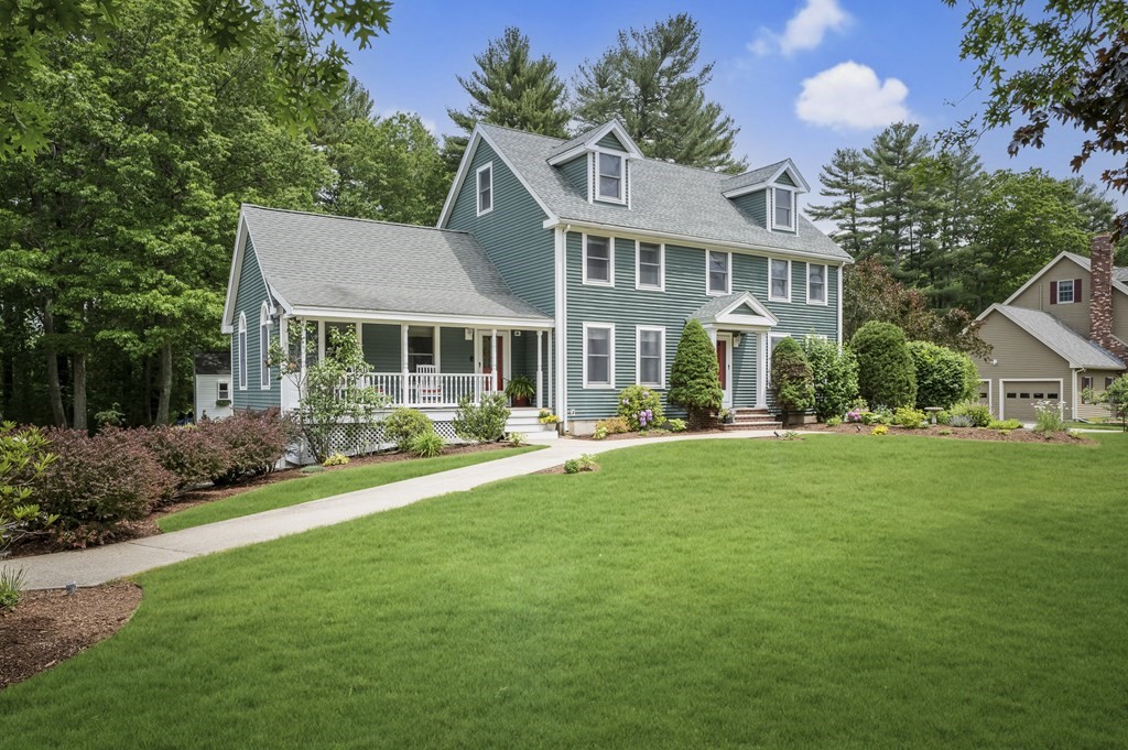 39 Southwick Road North Reading, MA 01864 - Photo 2 of 36 Gallery Image 2
