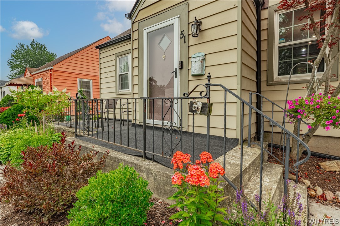 51 Sanders Road Buffalo, NY 14216 - Photo 4 of 50