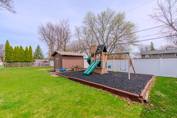 $314,000 | 318 Cardinal Place, Shorewood, IL 60404