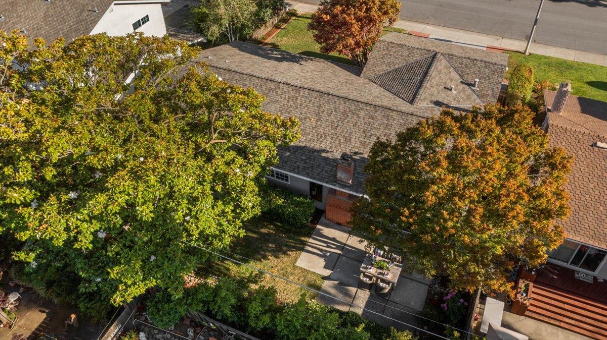 877 West Knickerbocker Drive Sunnyvale, CA 94087 - Photo 35 of 51 a backyard of a house
