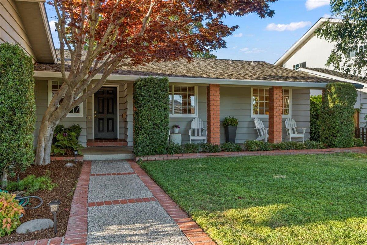 877 West Knickerbocker Drive Sunnyvale, CA 94087 - Photo 5 of 51 a view of a yard in front of house