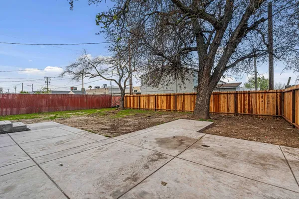$479,999 | 2921 5th Street, Ceres, CA 95307