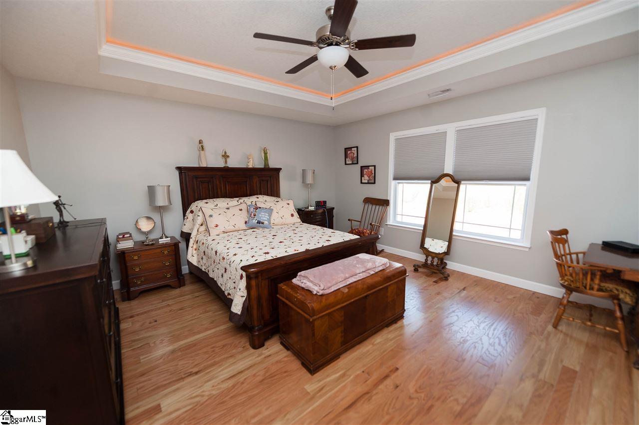 534 Ridgeville Crossing Drive Inman, SC 29349 - Photo 2 of 27