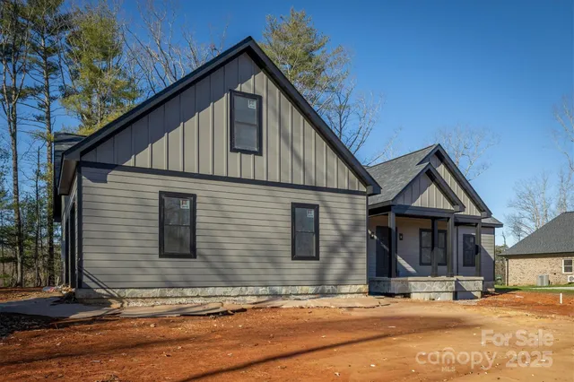 $495,000 | 1053 Faith Court, Morganton, NC 28655