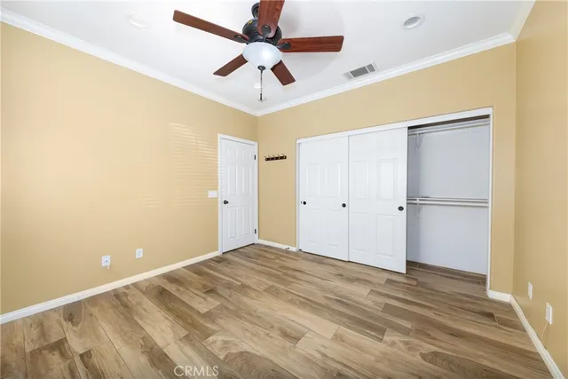 a view of entryway with a front door