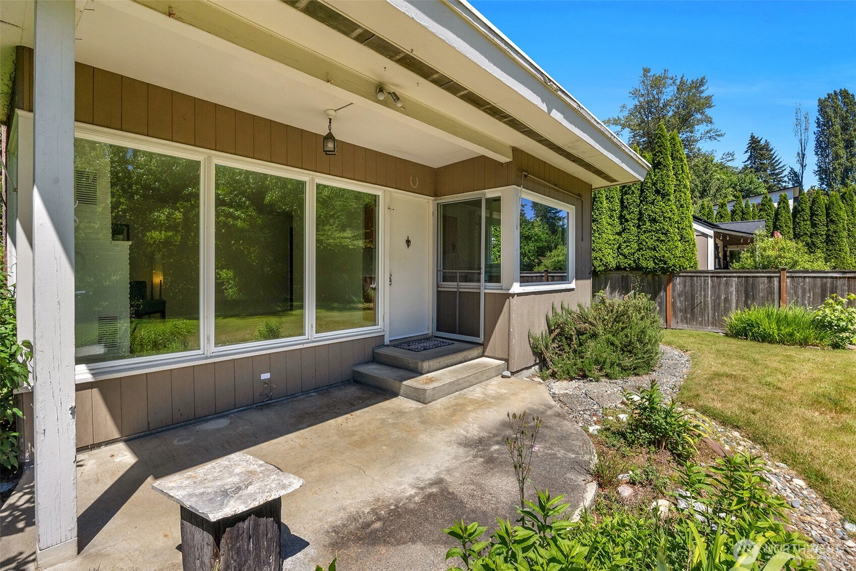 8833 Northeast Bothell Way Kenmore, WA 98028 - Photo 11 of 38
