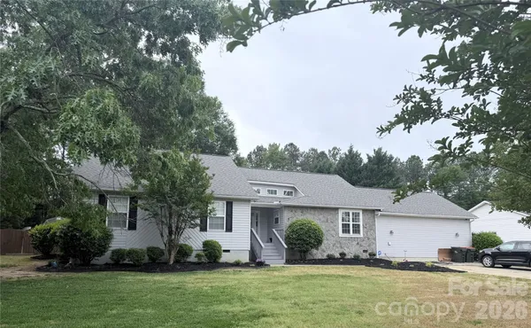 $525,000 | 1689 Willowbrook Drive, Fort Mill, SC 29708