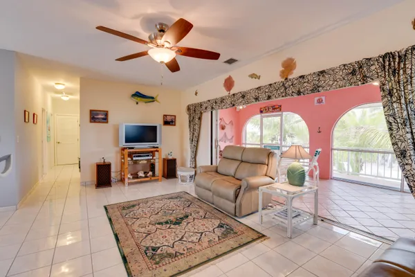 $1,550,000 | 29635 Saratoga Avenue, Big Pine Key, FL 33043