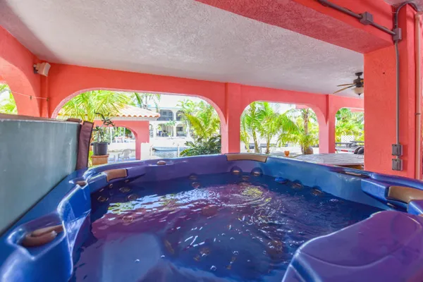 $1,550,000 | 29635 Saratoga Avenue, Big Pine Key, FL 33043