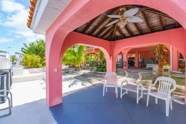 $1,550,000 | 29635 Saratoga Avenue, Big Pine Key, FL 33043