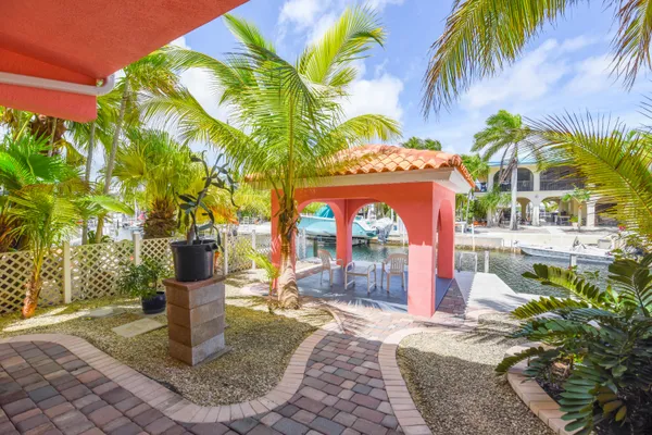 $1,550,000 | 29635 Saratoga Avenue, Big Pine Key, FL 33043