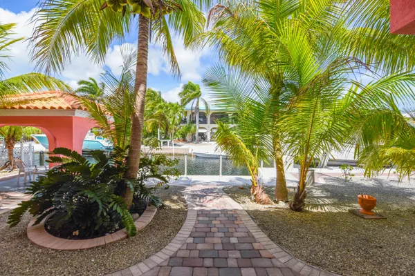$1,550,000 | 29635 Saratoga Avenue, Big Pine Key, FL 33043