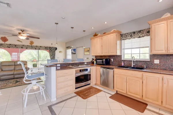$1,550,000 | 29635 Saratoga Avenue, Big Pine Key, FL 33043