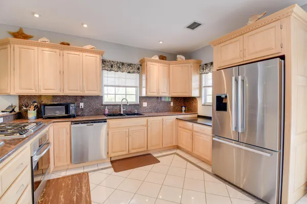 $1,550,000 | 29635 Saratoga Avenue, Big Pine Key, FL 33043