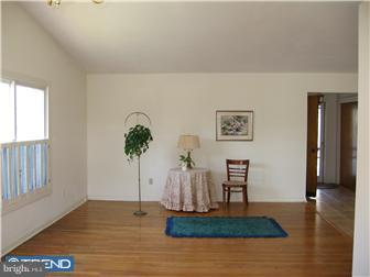 14 Brooktree Road East Windsor, NJ 08520 - Photo 3 of 8 Living Room