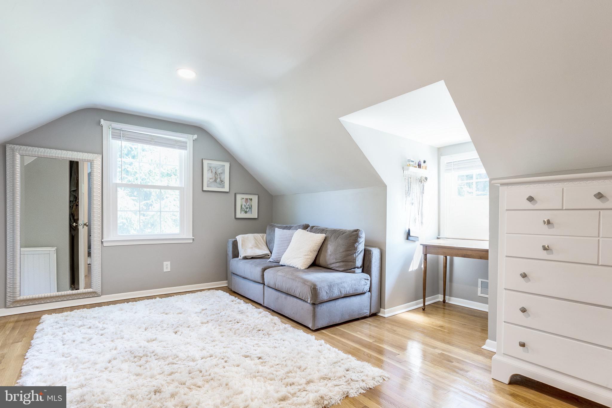 6312 Lagrange Lane Baltimore, MD 21212 - Photo 22 of 35 Upper-level bedroom IV