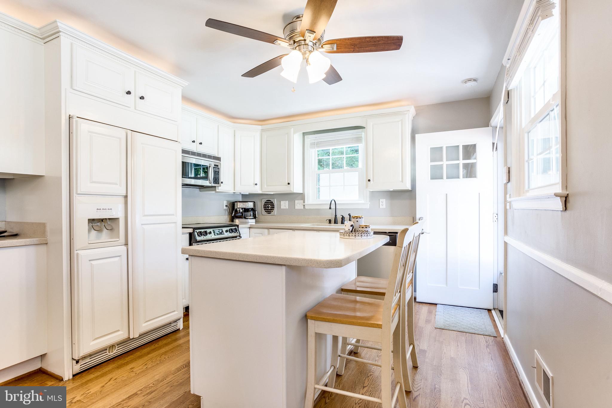 6312 Lagrange Lane Baltimore, MD 21212 - Photo 7 of 35 Gourmet Kitchen with center island