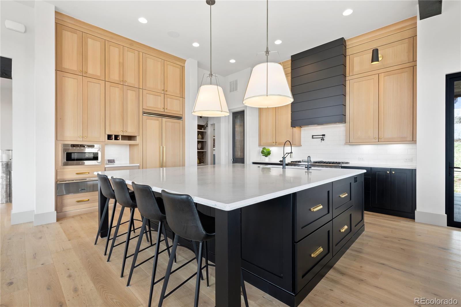 7775 Raphael Lane Littleton, CO 80125 - Photo 7 of 39 Gallery Image 7