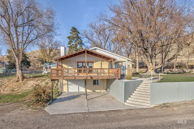 $460,000 | 4555 Hyline Road, Ontario, OR 97914