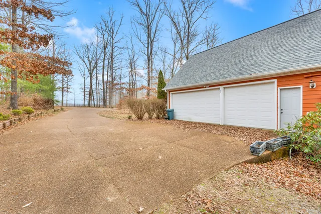 $499,900 | 250 Windwood Lane, Hohenwald, TN 38462