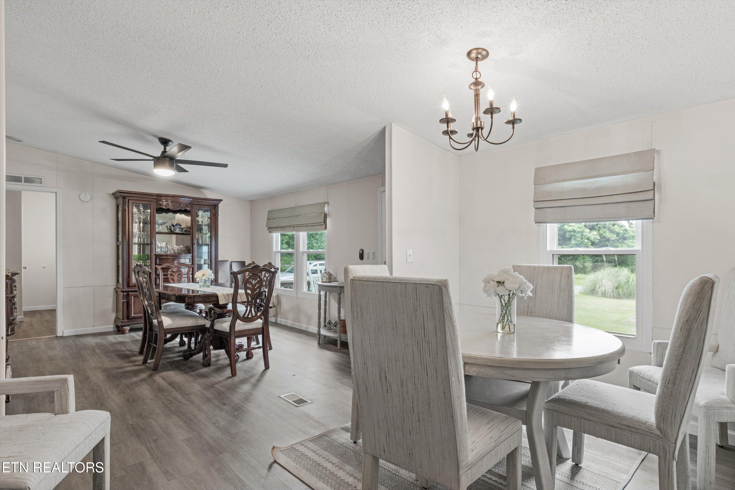 928 Walker Road Maryville, TN 37801 - Photo 14 of 33 Dining