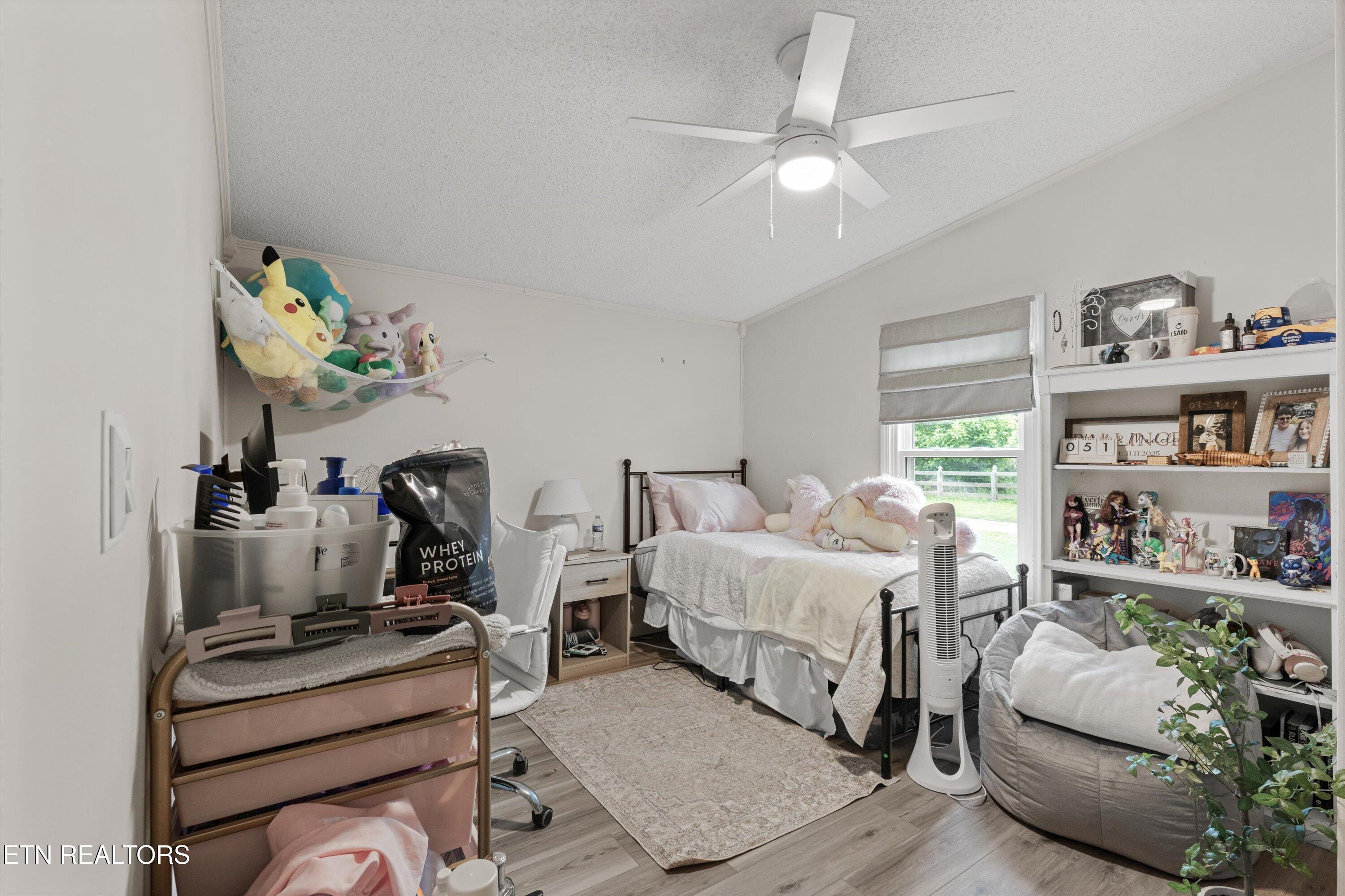 928 Walker Road Maryville, TN 37801 - Photo 22 of 33 Bedroom 3