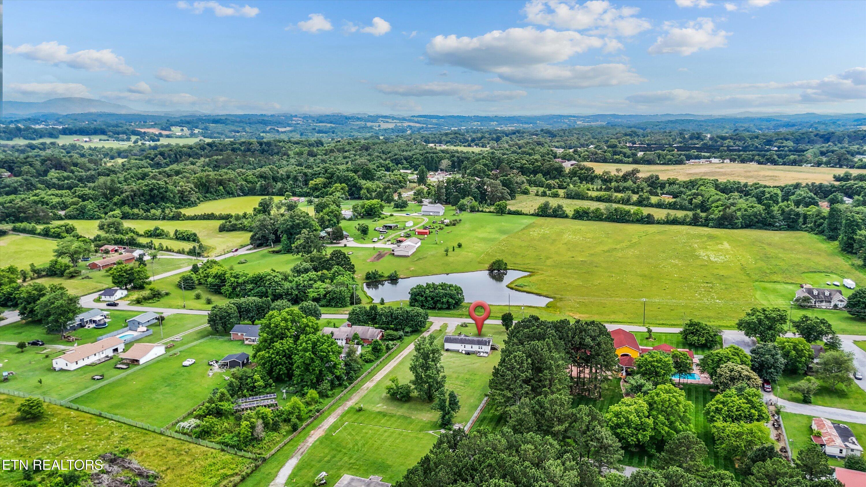 928 Walker Road Maryville, TN 37801 - Photo 25 of 33 Location
