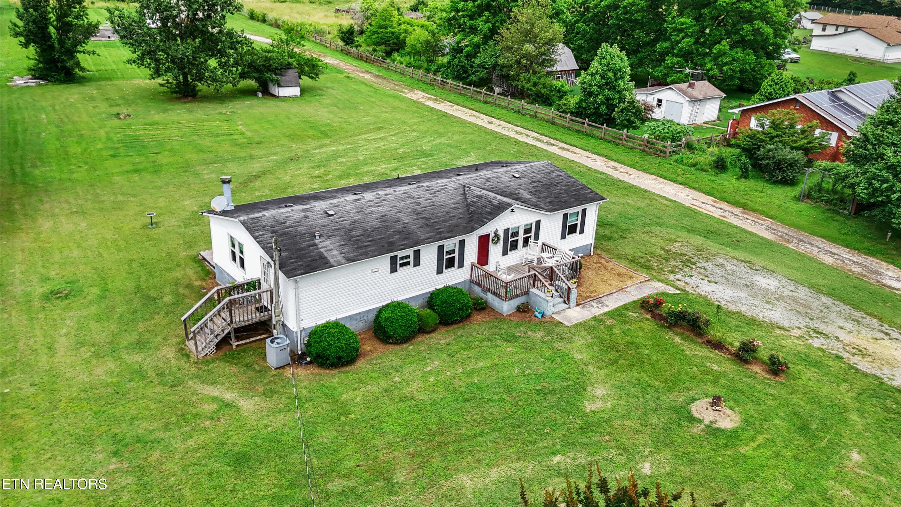 928 Walker Road Maryville, TN 37801 - Photo 31 of 33 Drone