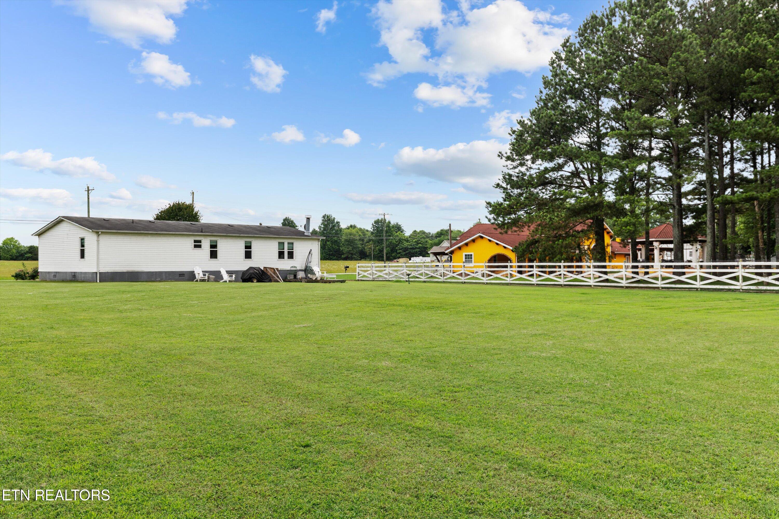 928 Walker Road Maryville, TN 37801 - Photo 32 of 33 Backyard