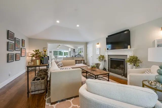 $2,495,000 | 24 Shadyrest Drive, Sag Harbor, NY 11963