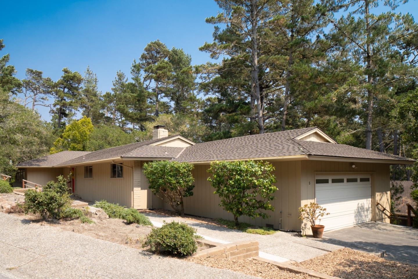 5 Forest Knoll Road Monterey, CA 93940 - Photo 1 of 26 Gallery Image 1
